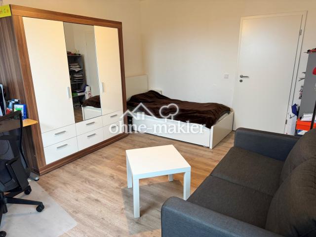 Schlafzimmer (mit Einrichtung)