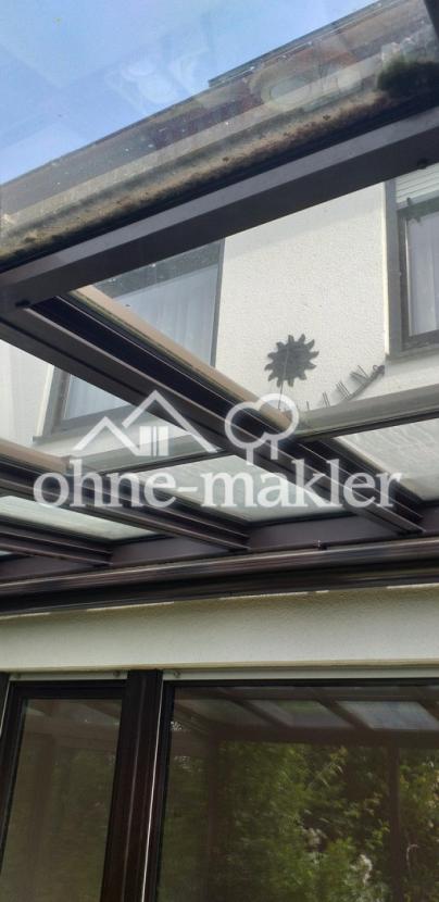 Glasüberdachung der Terrasse
