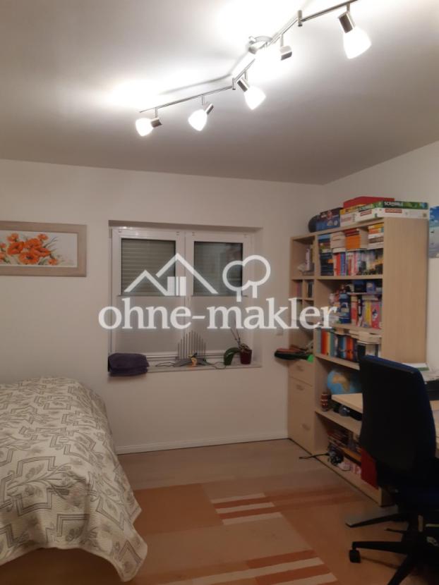 Schlafzimmer Kind 1 OG