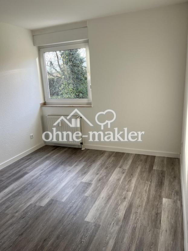 Schlafzimmer Blick zum Fenster