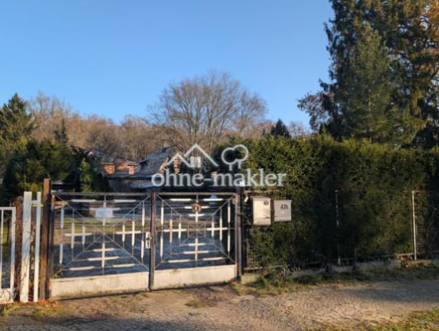 Eingang zum Grundstück