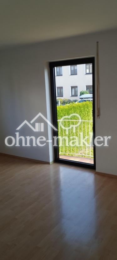 Schlafzimmer mit kl. Balkon