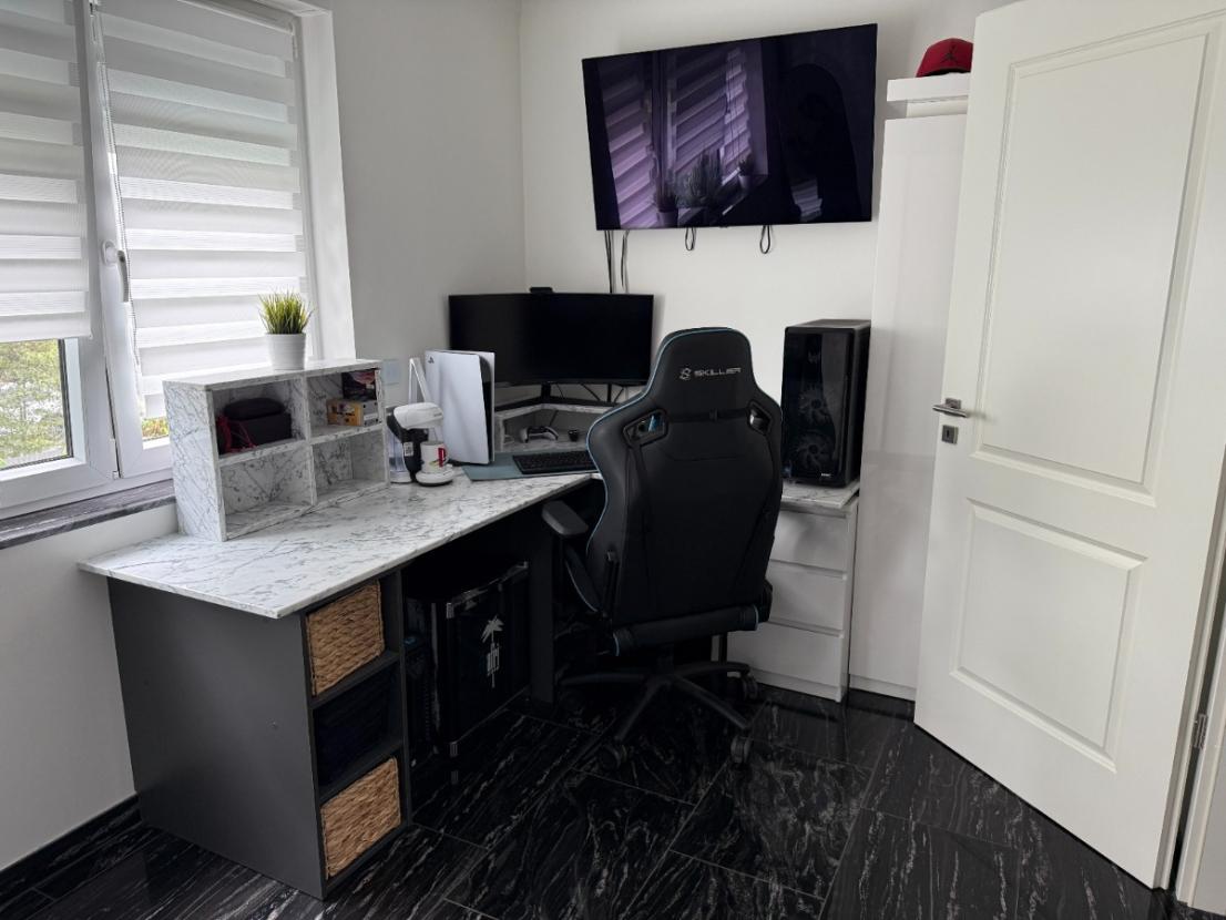 Kind/Arbeitszimmer/Ankleidezimmer