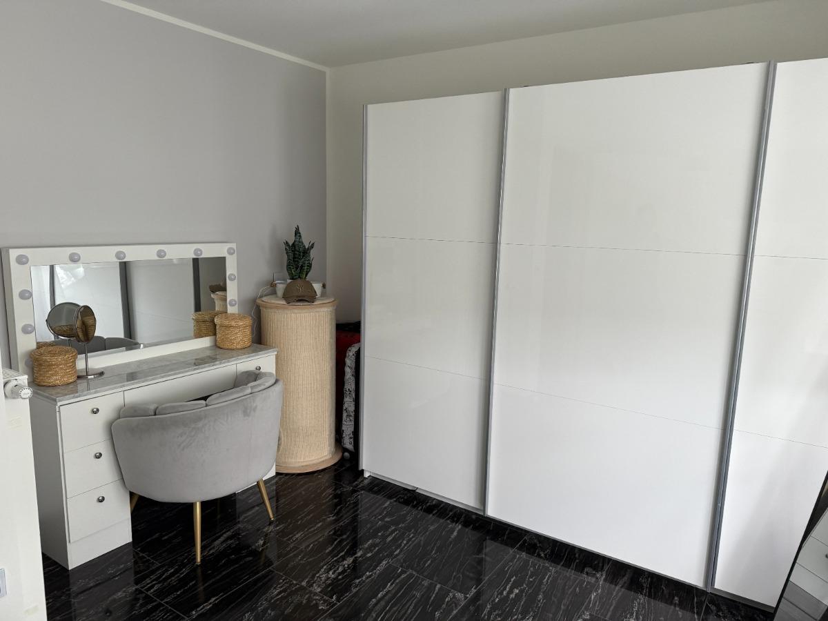 Kind/Arbeitszimmer/Ankleidezimmer