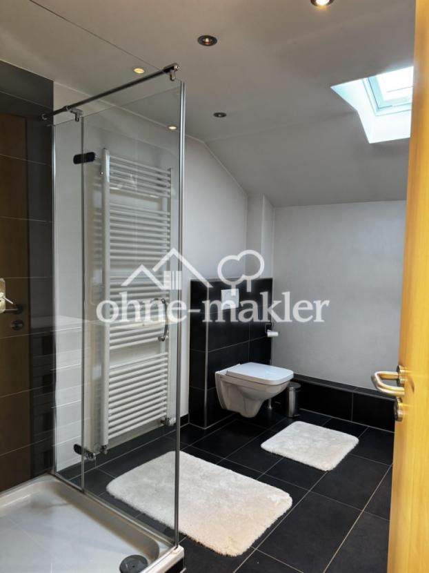 Tageslichtbad mit Dusche