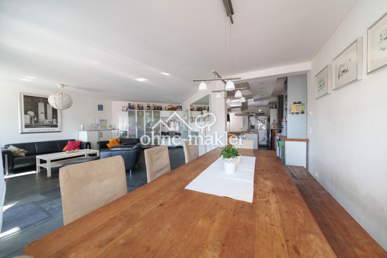 1.OG: Wohn- & Essbereich 1