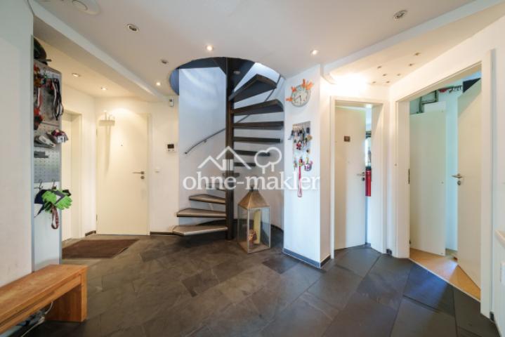 1.OG: Eingang / Flur