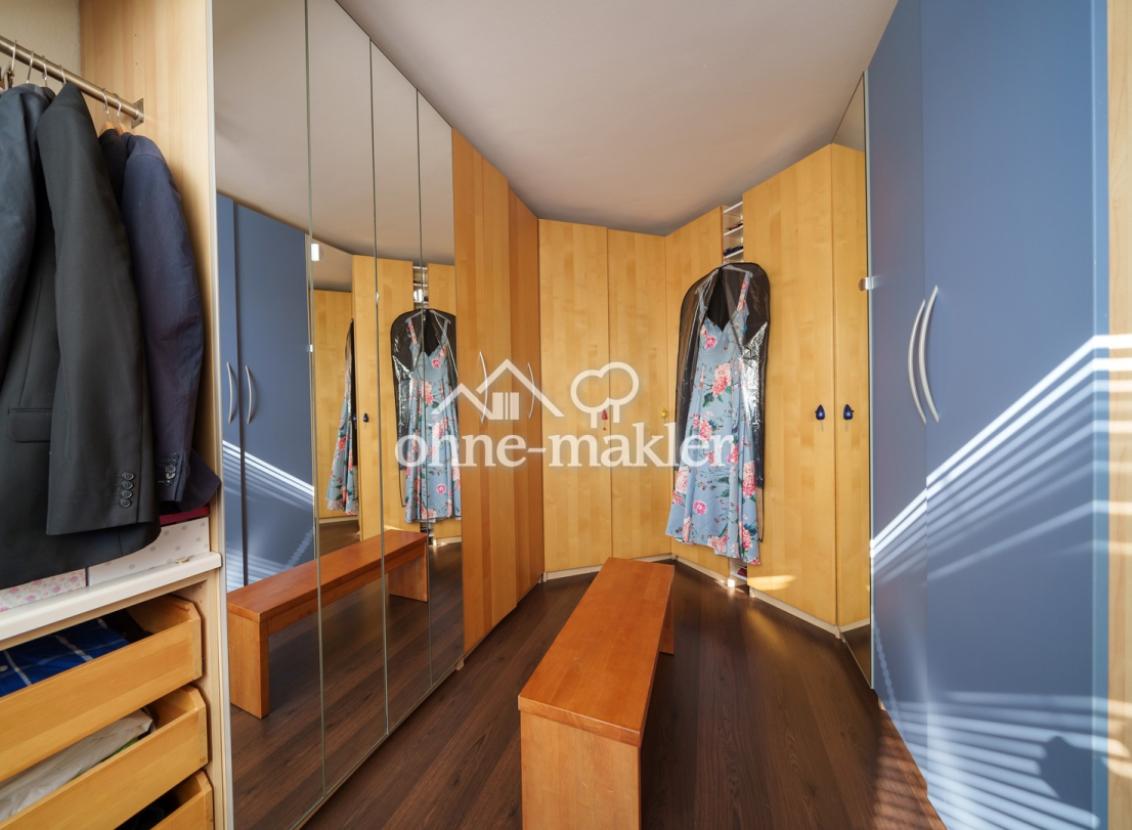 2.OG: Ankleidezimmer