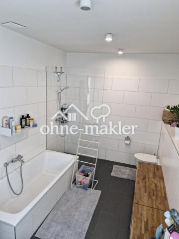 Haupt Bad Wanne Dusche 3. OG