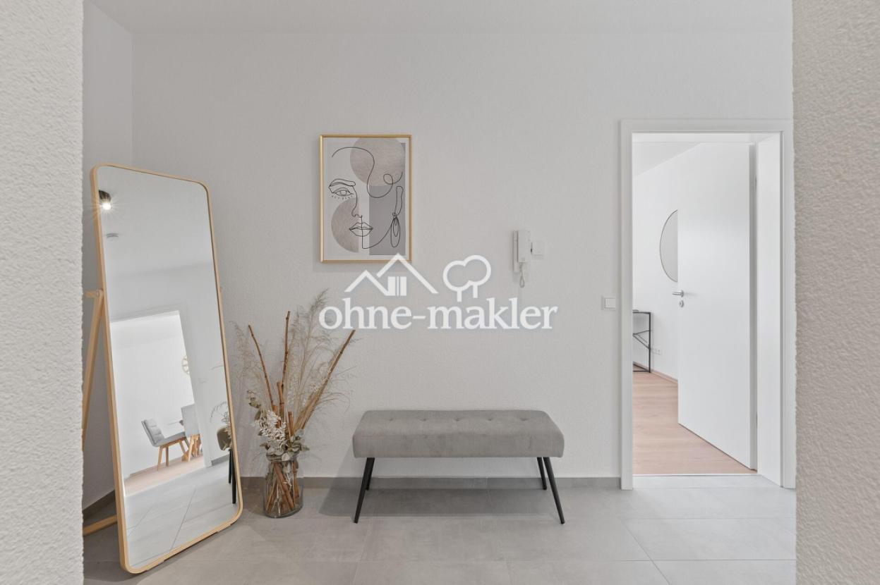 Flur mit Sitzmöglichkeit