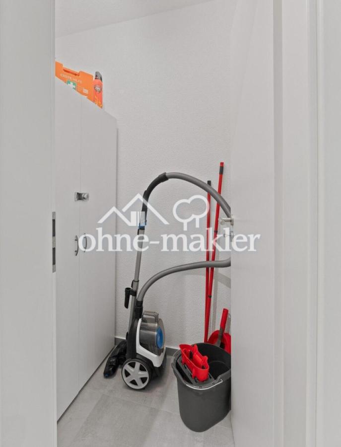 Staubsauger / Bügelbrett usw.