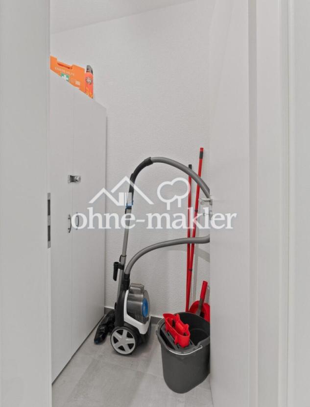 Staubsauger / Bügelbrett usw.