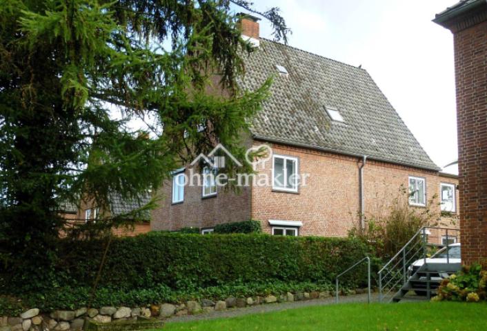 Straßenansicht seitlich