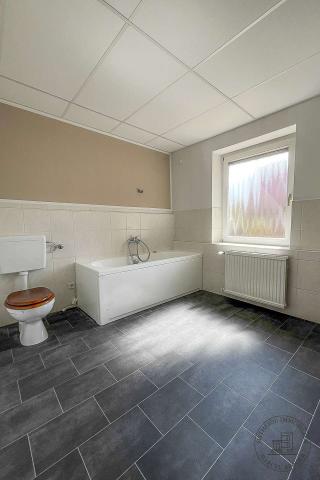 Badezimmer Wohnung Erdgeschoss