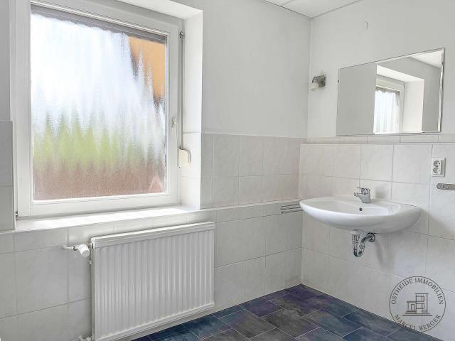 Badezimmer Wohnung Erdgeschoss