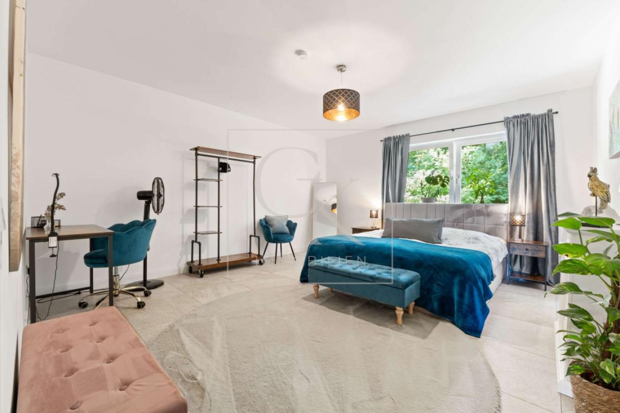 Schlafzimmer II OG-Rechts 