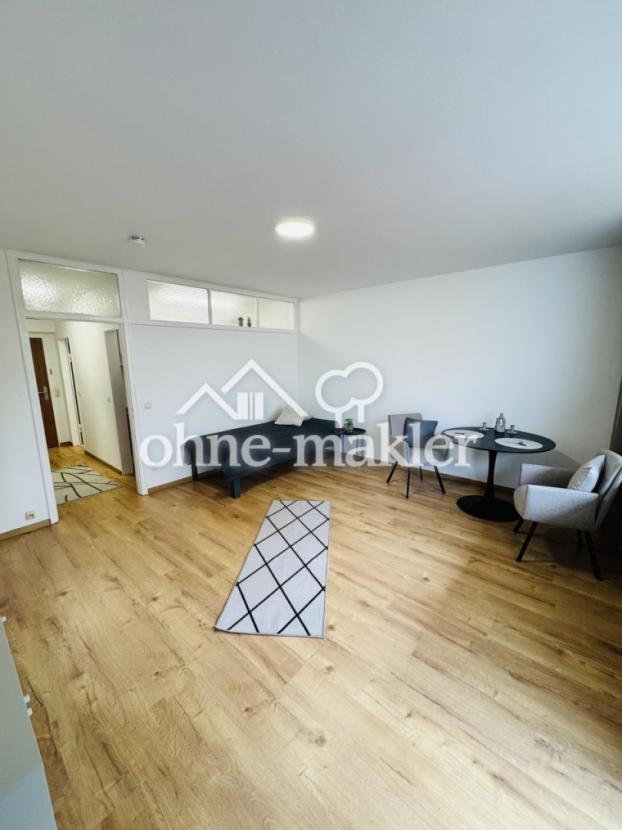 Wohn- und Schlafzimmer