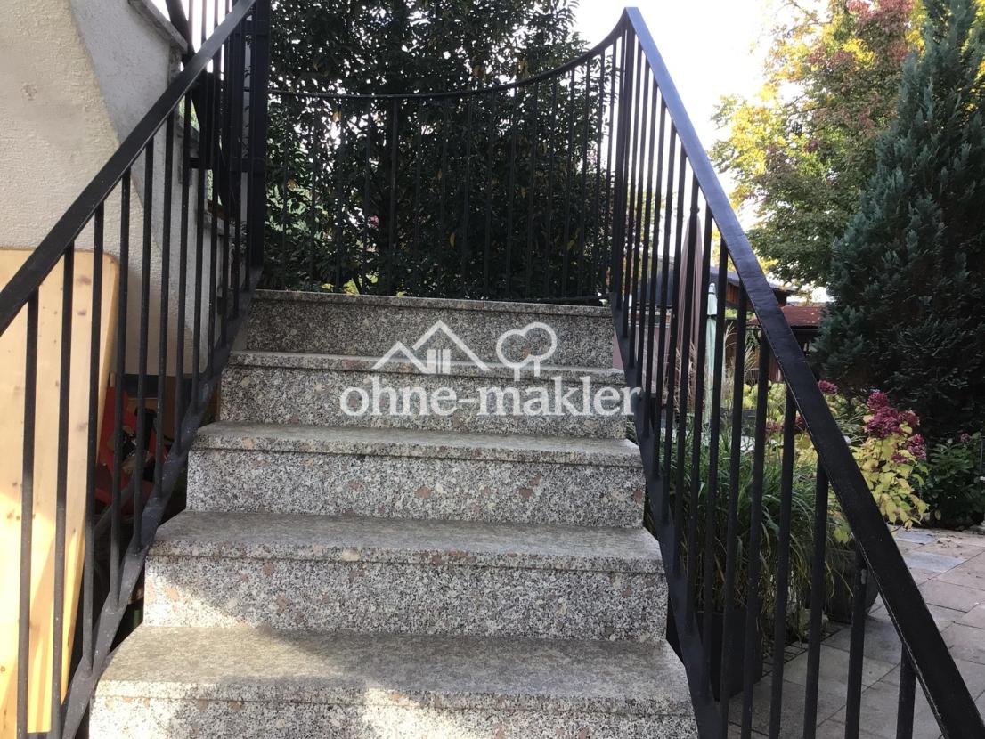 Aufgang zur Haustüre