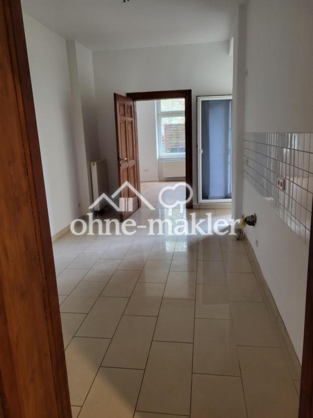 Küche Blick zum Hof