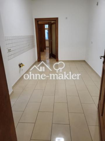 Küche Blick zum Flur