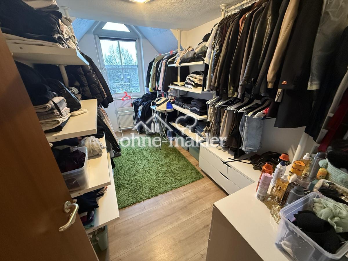 Kleiderzimmer/Kinderzimmer