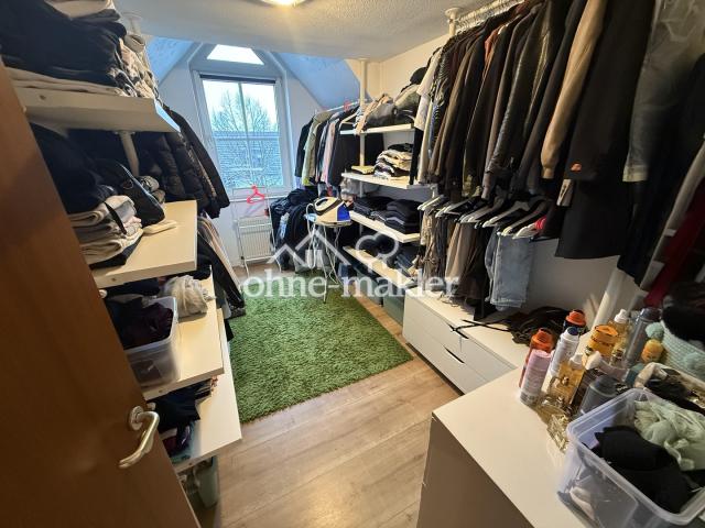 Kleiderzimmer/Kinderzimmer