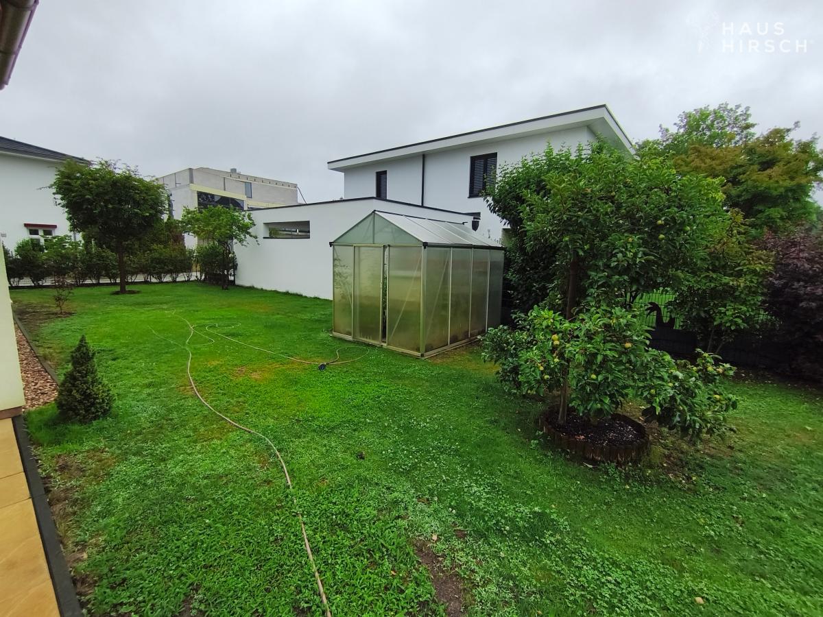 Garten und Gewächshaus