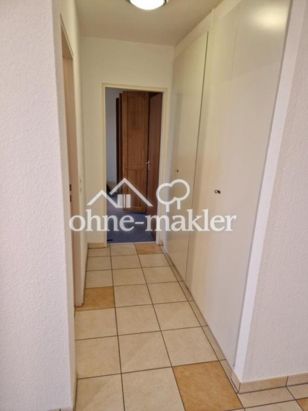 Flur mit Einbauschränken