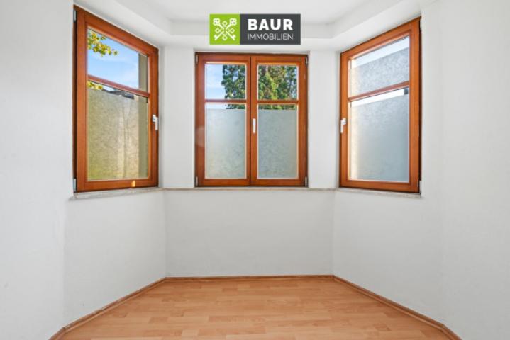 Zimmer_1. OG_Erker_Schlafzimmer