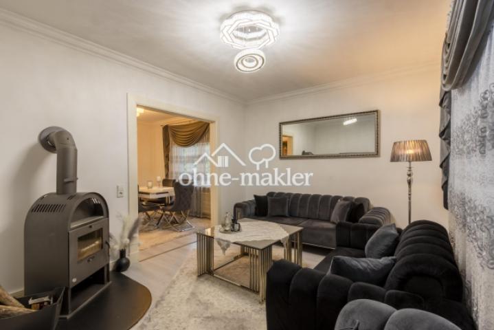 Zimmer 2 WZ mit Kamin