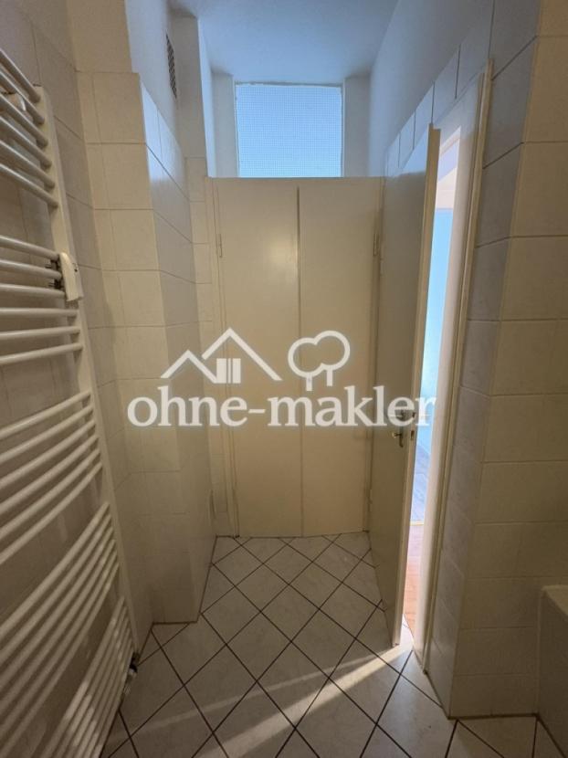 Einbauschrank im Bad