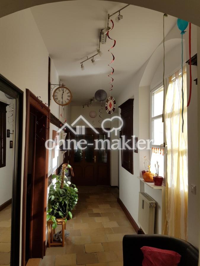 Flur mit Einbauschränken