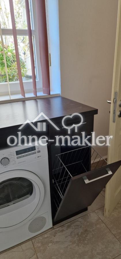 Ausklappbarer Wäschekorb