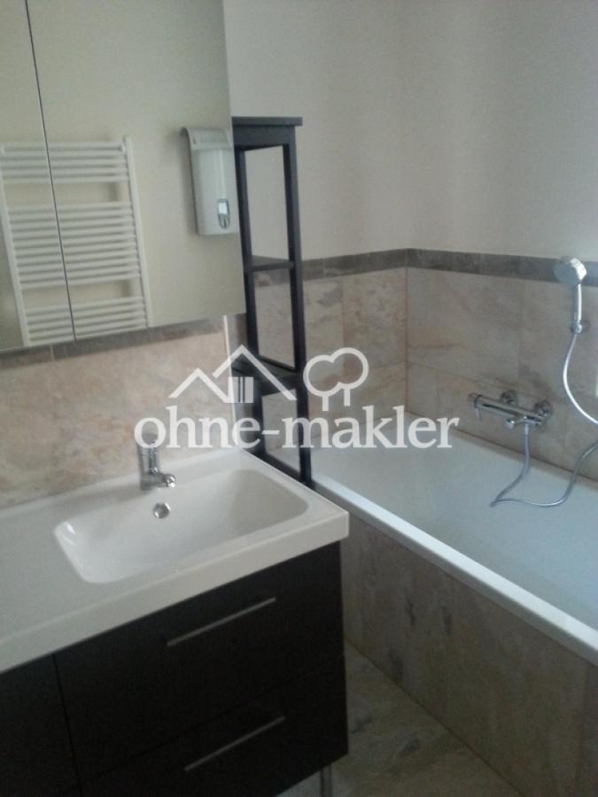 Badezimmer mit Badewanne