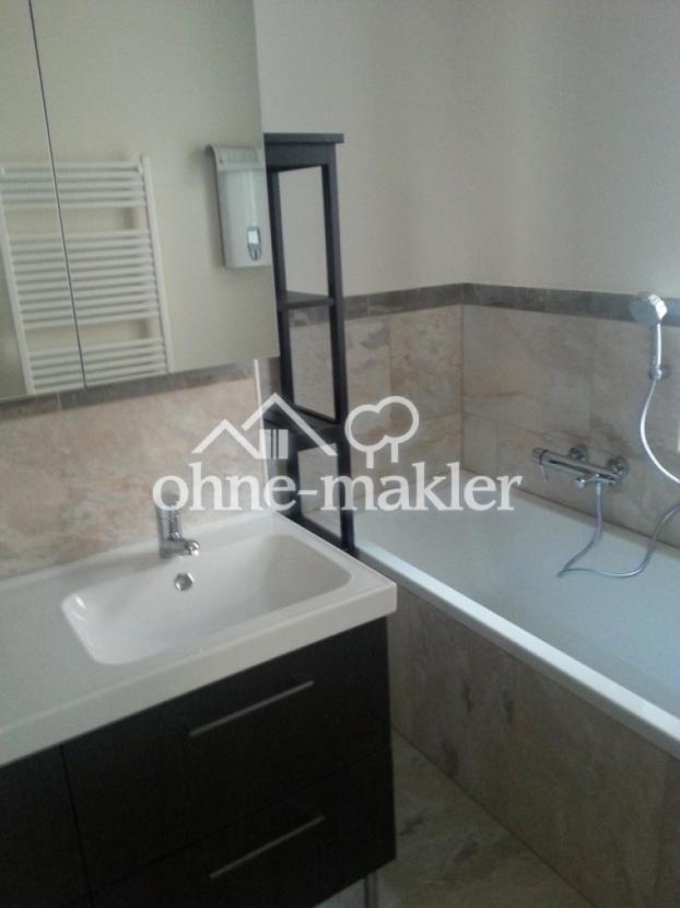 Badezimmer mit Badewanne