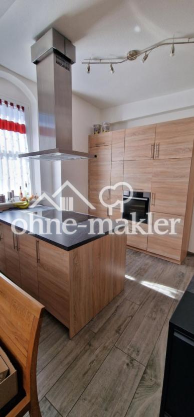 Einbauküche mit Backofen