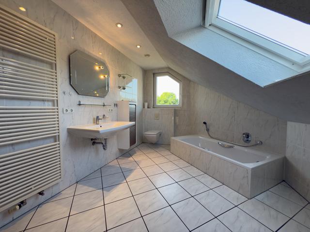 Großzügiges Familienbad