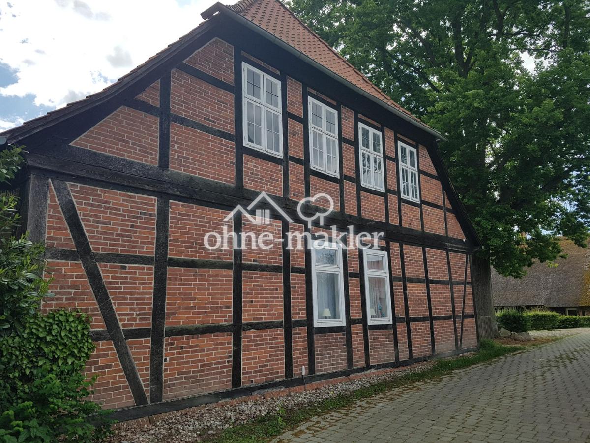 Giebel straßenseitig