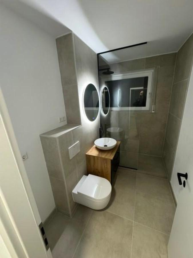 12 Bad mit Du und WB und WC