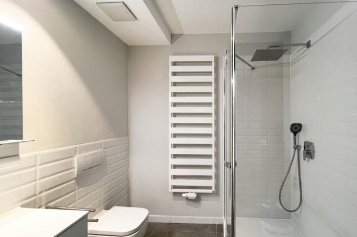 Traumbad mit bodentiefer Dusche