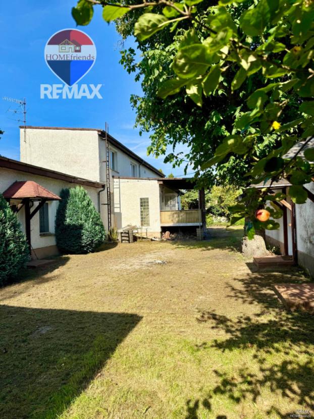 hinteres Grundstück mit Altbestand 