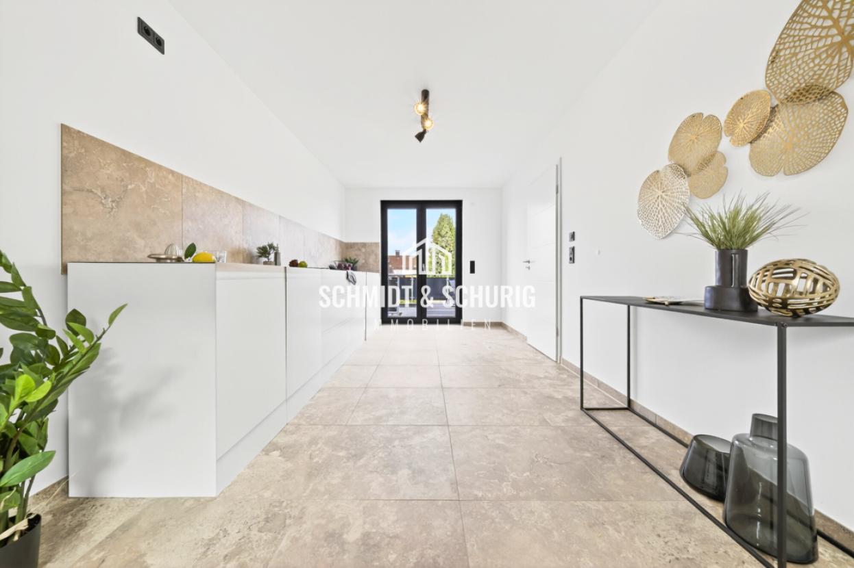 Küche / Durchgang Balkon