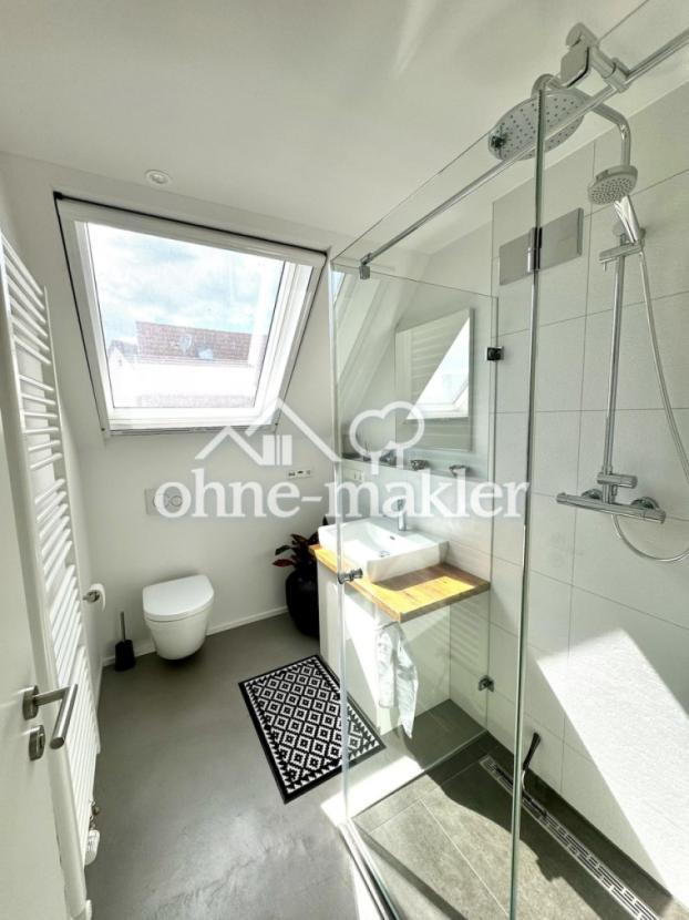 2. OG Gäste WC / Dusche