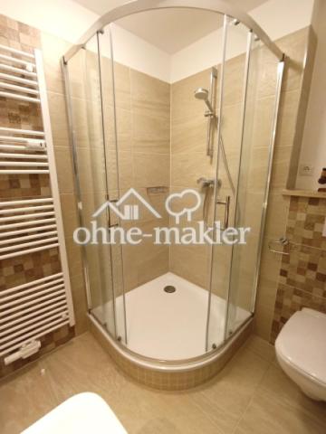 Geräumige 1-Meter-Runddusche