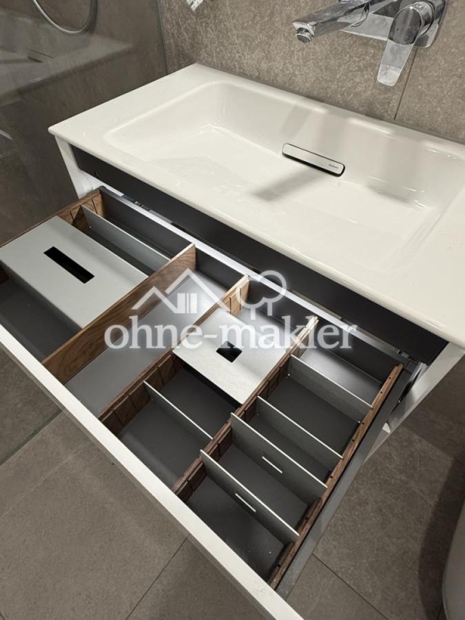 Waschbeckenunterschrank