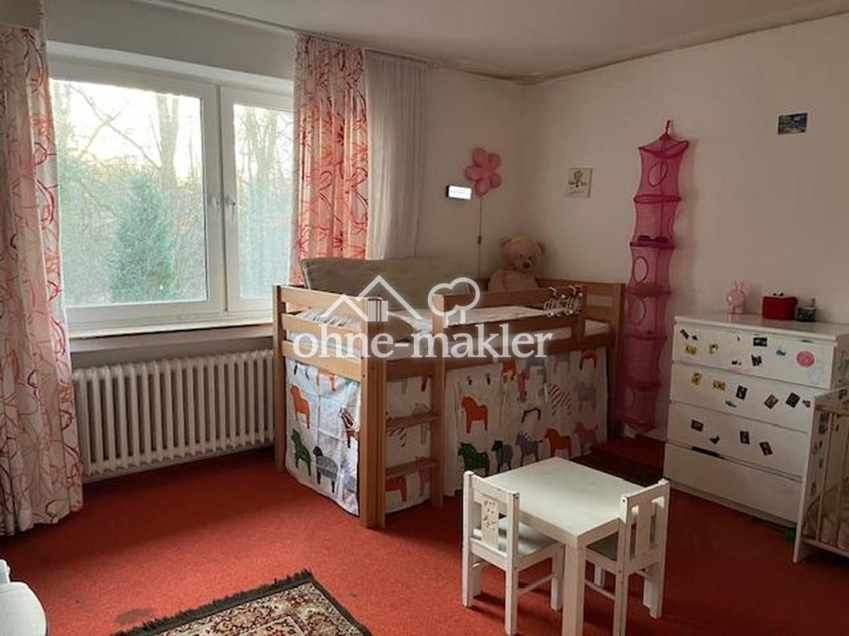 Kinder-/Arbeitszimmer