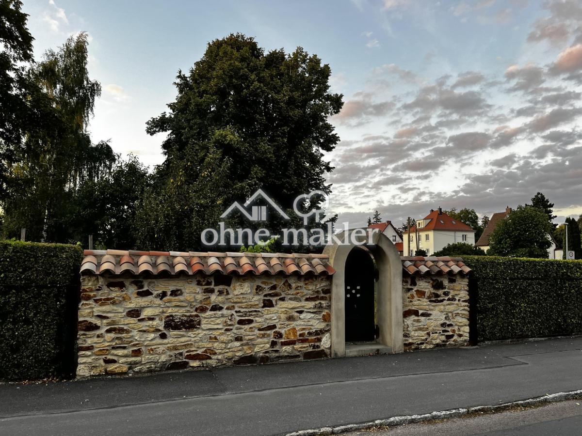 Einfriedung Eingangstor 