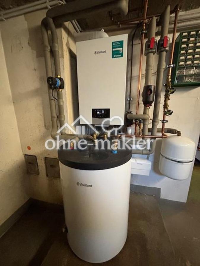 Heiztherme mit Standspeicher