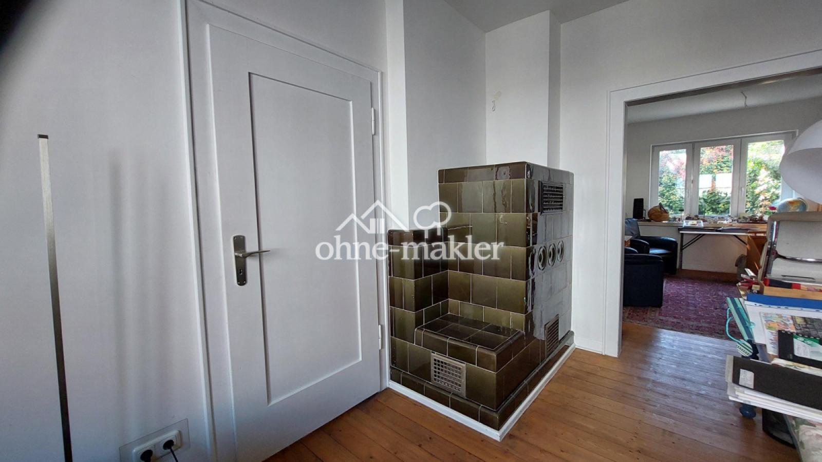 Wohnraum 2 +3 mit Kachelofen