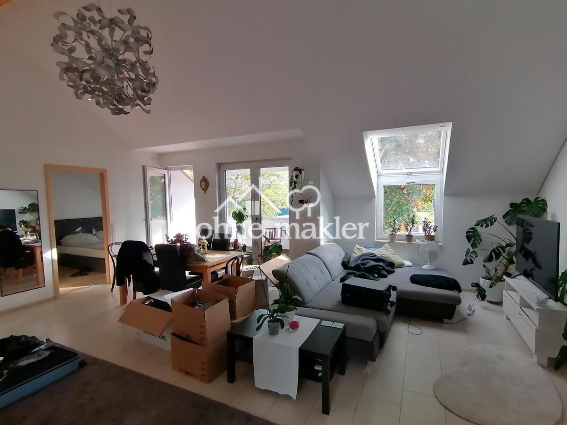 Bodentiefe Fenster z.Loggia